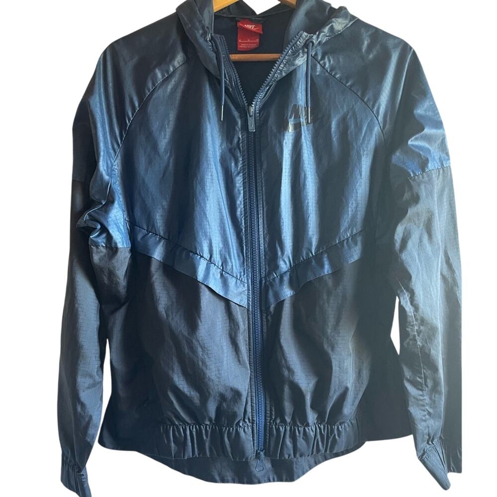 NIKE Women’s M Navy Blue Sportswear Windrunner Jacket
